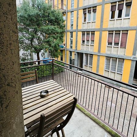 Tiny & Cosy Studio Flat In 코모 외부 사진