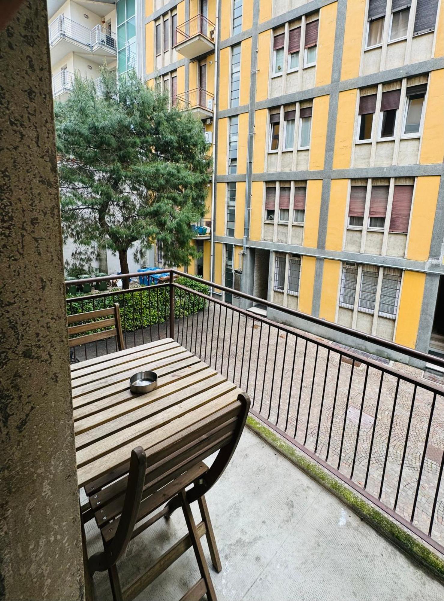 Tiny & Cosy Studio Flat In 코모 외부 사진