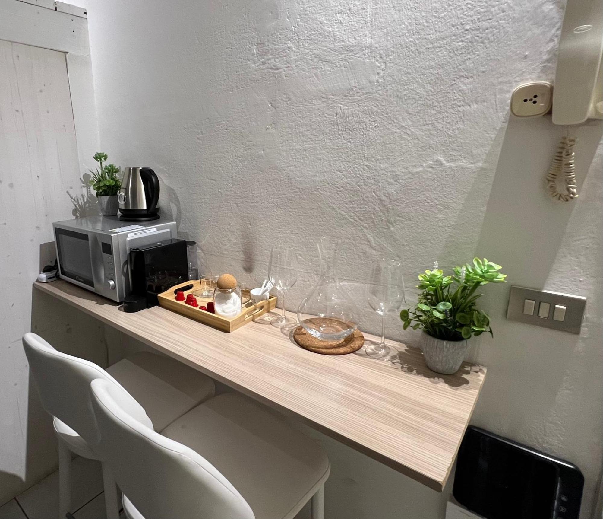 Tiny & Cosy Studio Flat In 코모 외부 사진